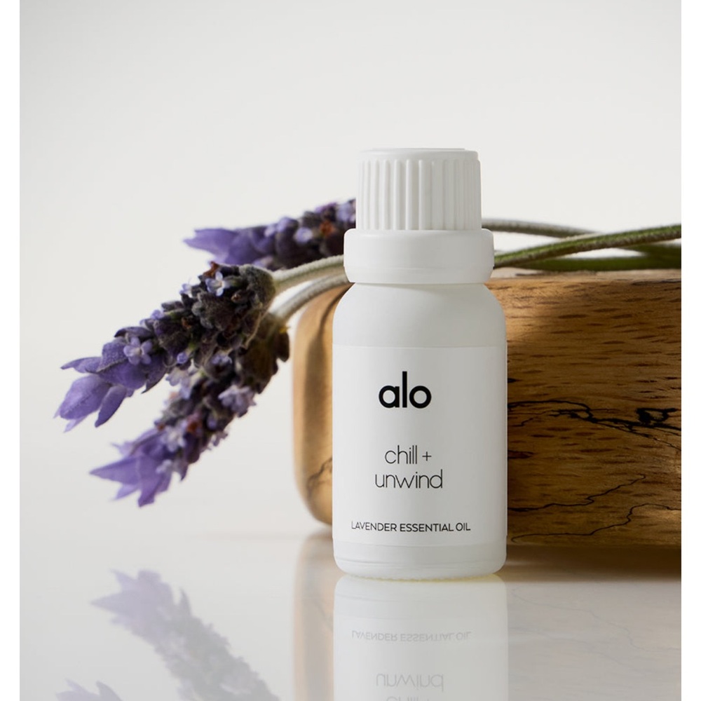 ALO Yoga chill & unwind essential oil (Lavender)